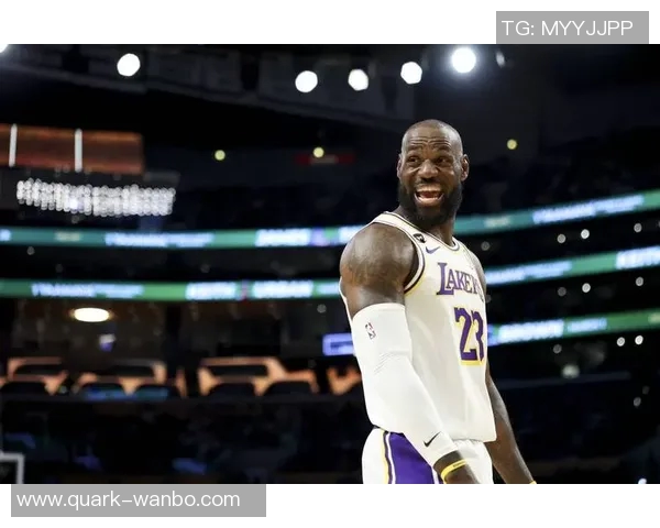 詹姆斯自26岁以来正负值领跑全队斯玛特紧随其后表现不俗